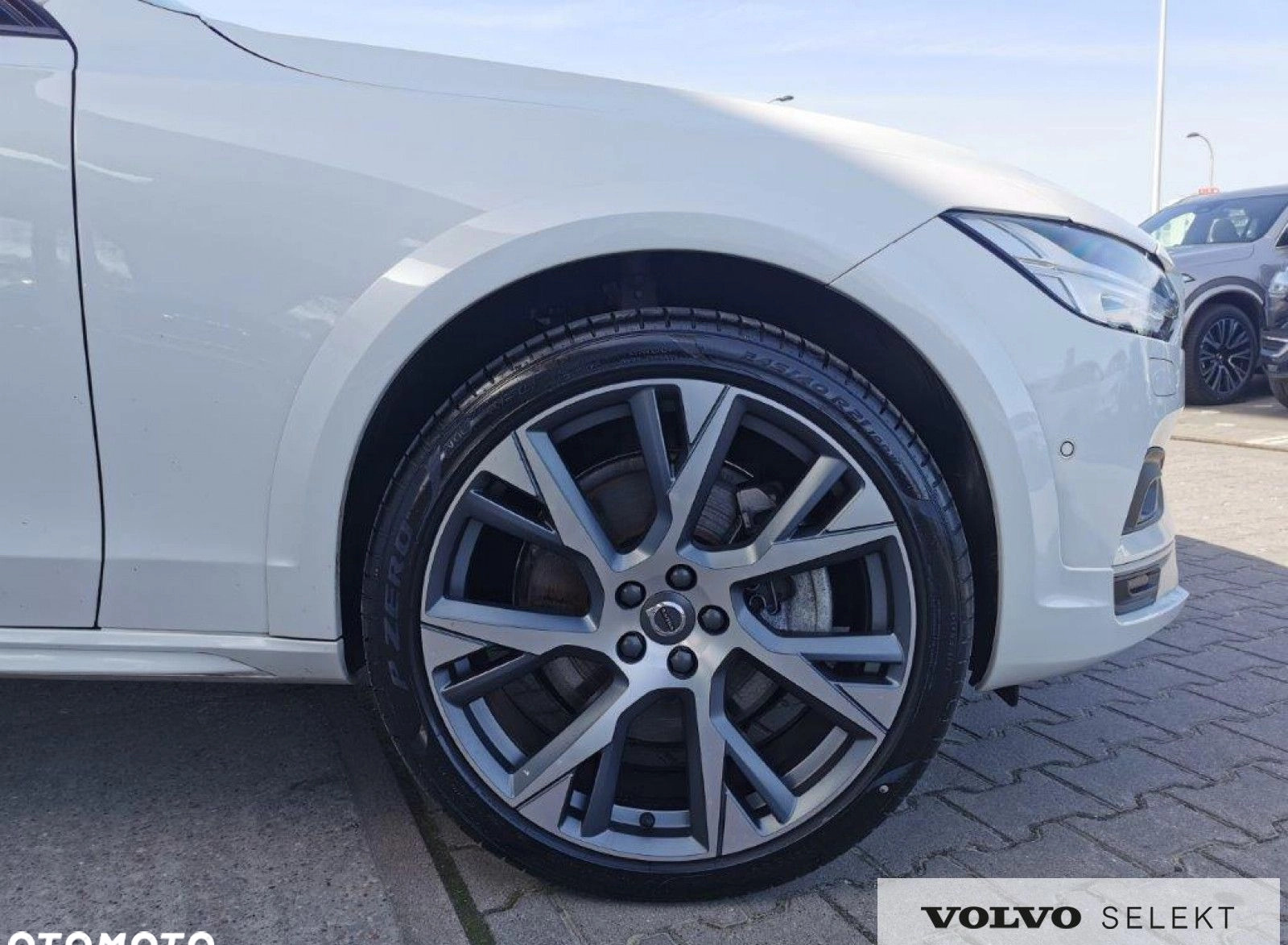 Volvo V90 Cross Country cena 299900 przebieg: 15969, rok produkcji 2023 z Warszawa małe 781